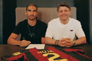 Pogoń Szczecin i ofensywa transferowa. Marian Huja w klubie.