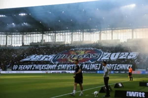 Pogoń Szczecin z kolejną porażką. Górnik Zabrze triumfuje.